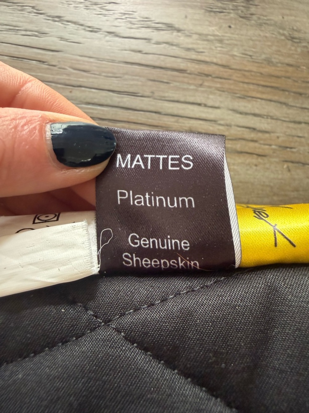 Mattes Black Quilted Saddle Pad with Genuine Sheepskin Trim - Picture 5 of 6